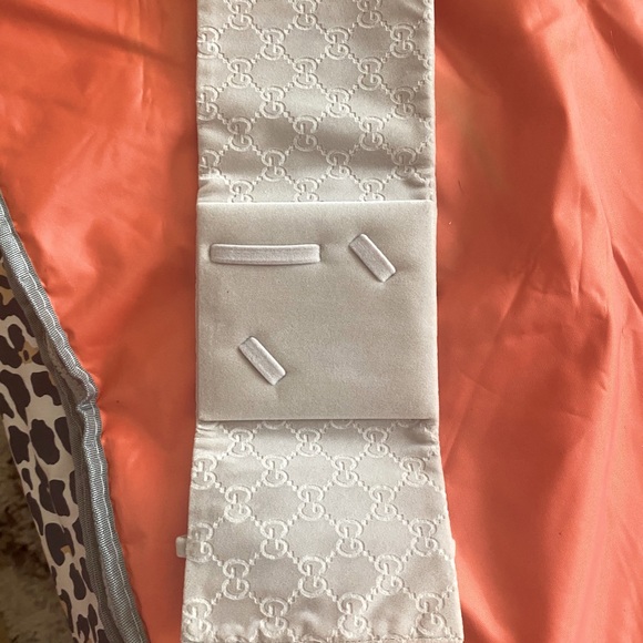 Gucci felt pouch - Picture 2 of 3